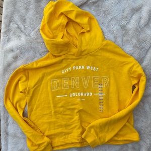 🟡H&M Cropped hoodie🟡